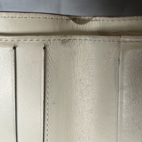 Authentic Louis Vuitton Suhali short wallet - Picture 12 of 14